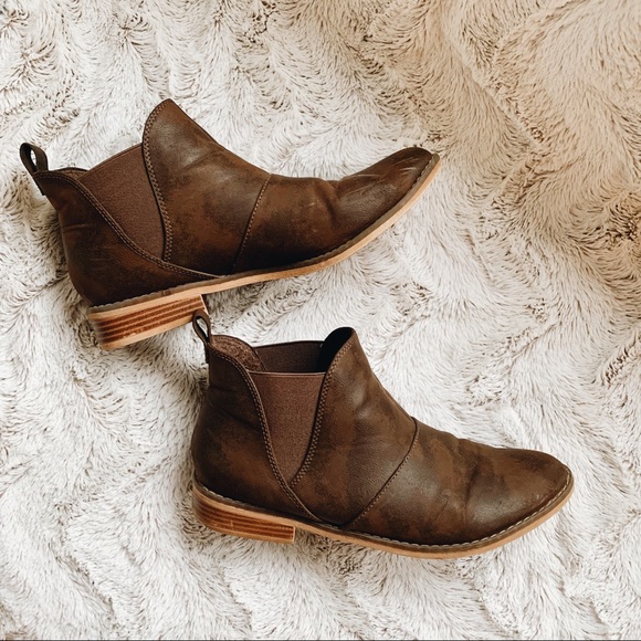 rocket dog maylon ankle boot